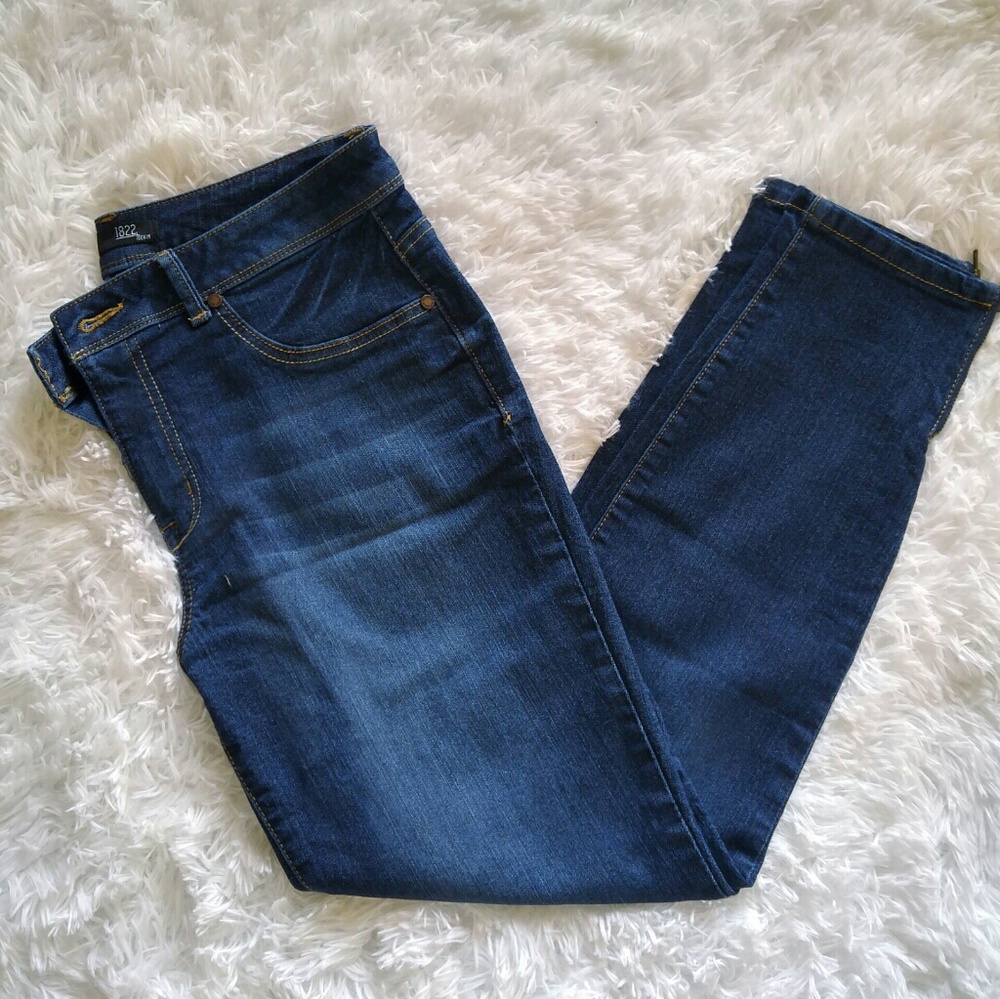 High Waisted Ankle Zipper Jeans